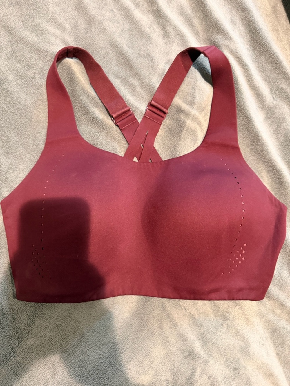Lululemon High Support Seamless Sports Bra with Crisscross Back 38 DD